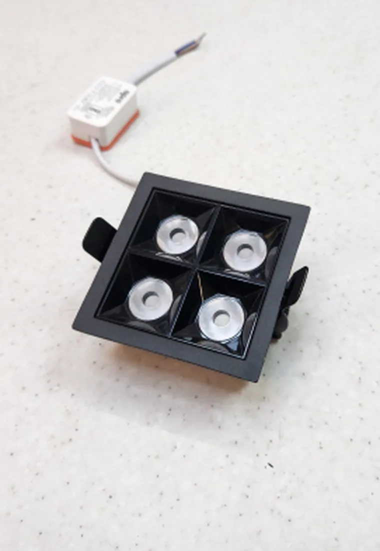 935 Square Spotlight
